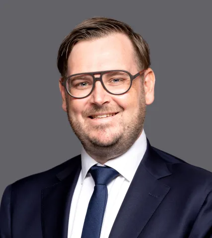 Scott Holloway, Managing Director, Real Estate